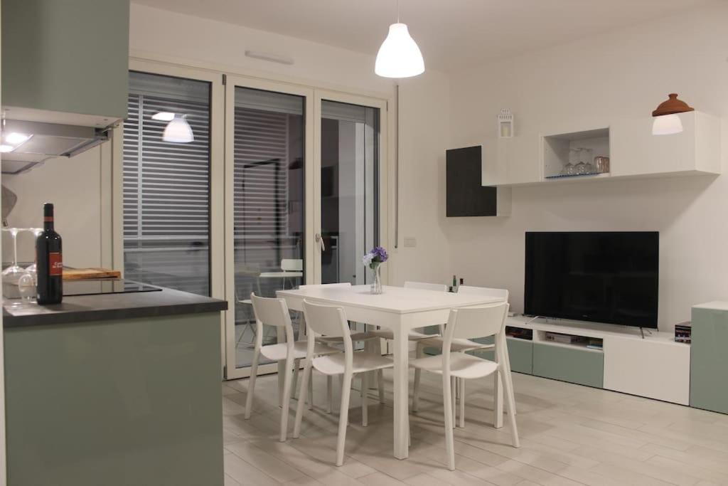 Luxury 3 Bedroom Apartment 100 Mq Next To Rho Fiera And San Siro Милано Екстериор снимка